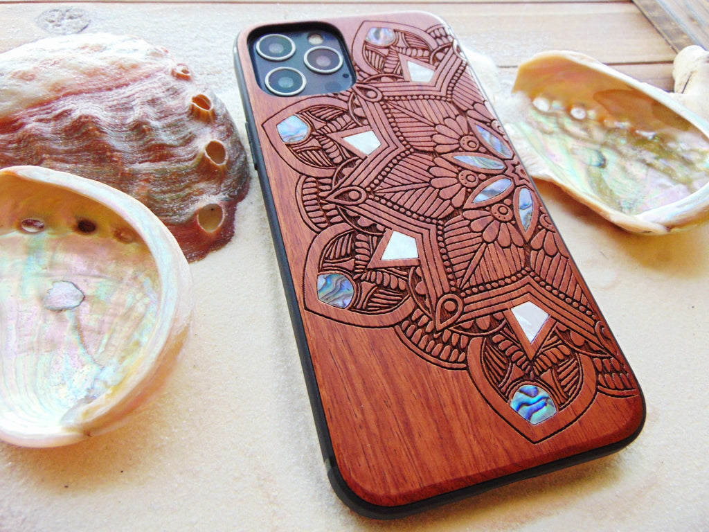 iPhone 16, 15, 14, 13, 12, Pro Max case, Samsung Galaxy S24, S23, S23, S22 ultra Mandala design, personalized gift phone case