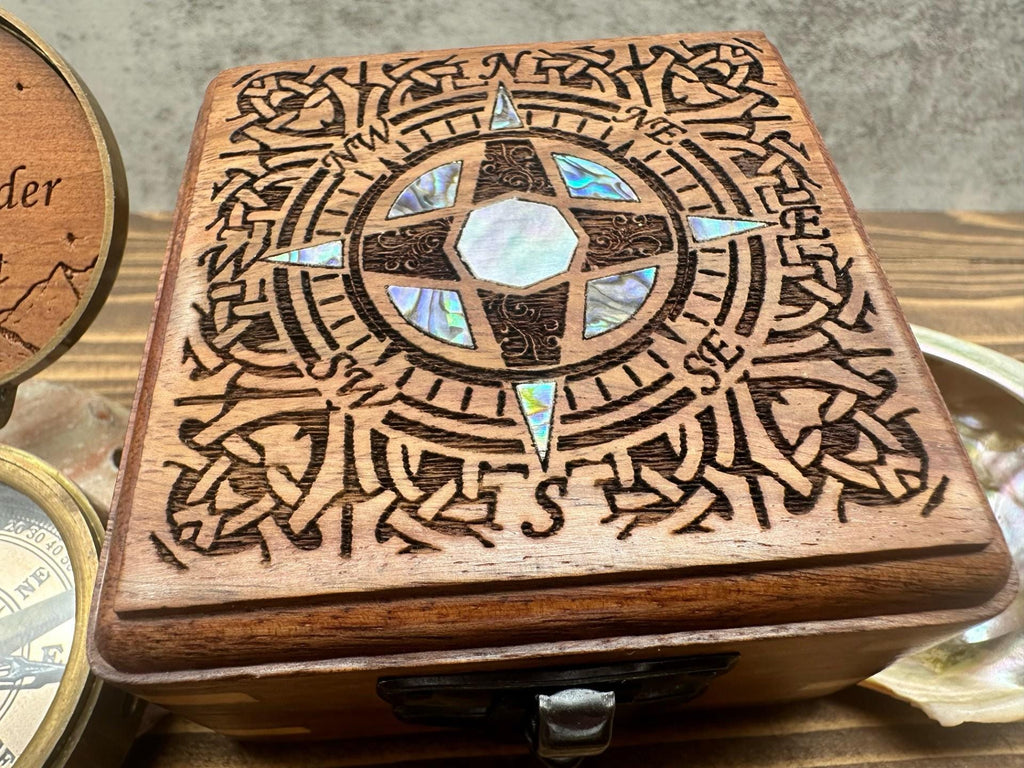 Personalized pocket compass - Sentimental gifts for boyfriend, best friend - Birthday, Anniversary gift - compass in wooden keepsake box