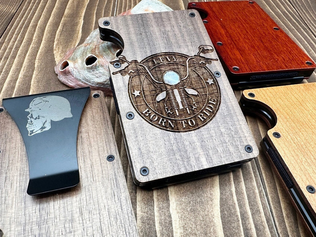 Minimalist Engraved Cardholder Money Clip Wallet with a Modern Design - Stay Organized in Style